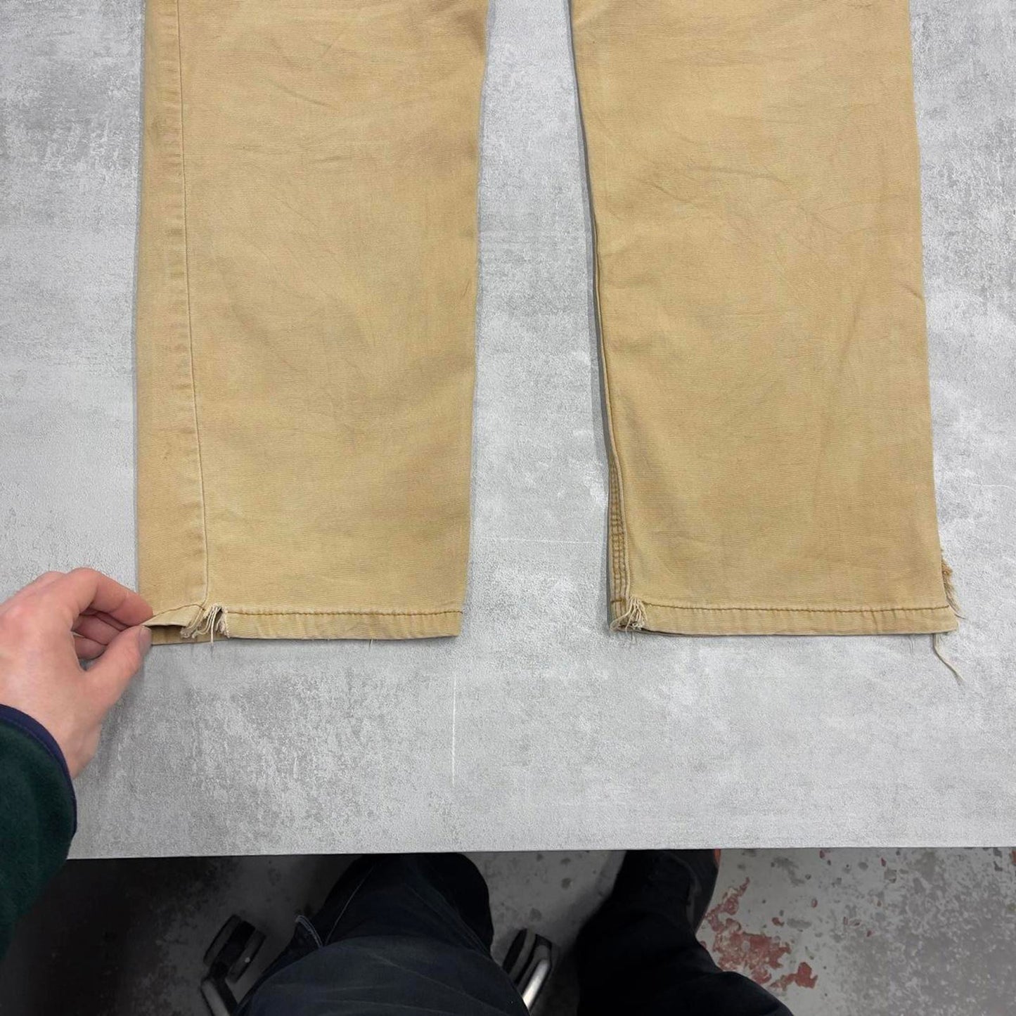 Cream Carhartt carpenter trousers W34L32 relaxed fit skater style pants