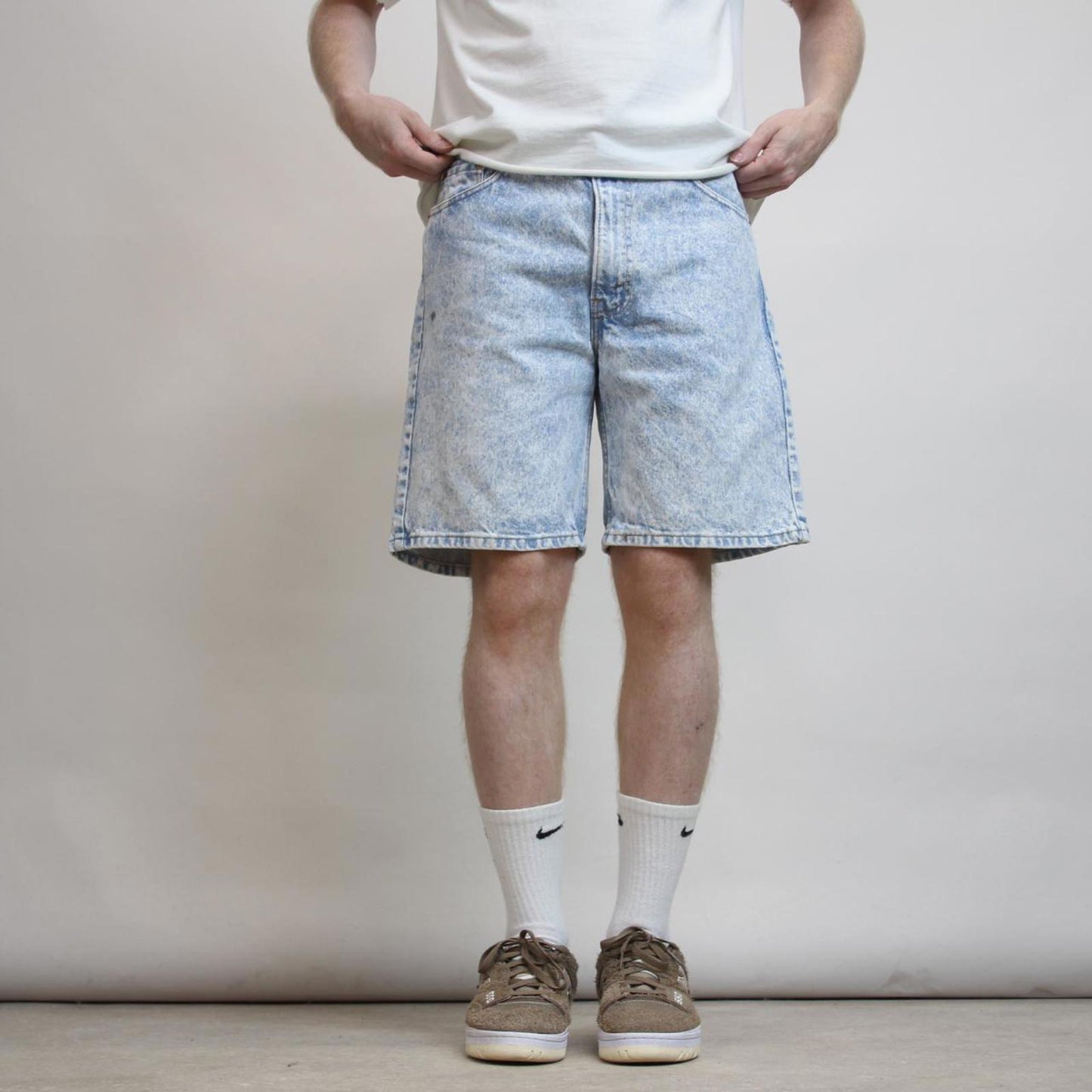Mens Levi’s 505 jorts W34