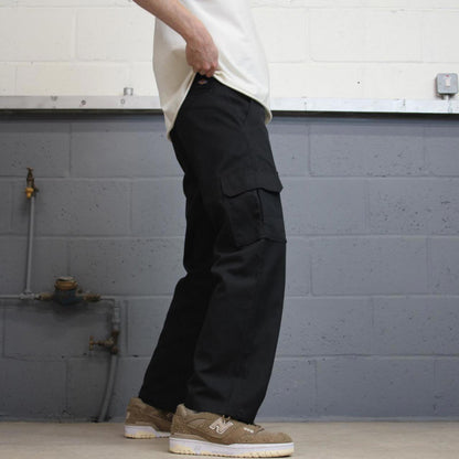 Baggy black Dickies cargo trousers W30L30