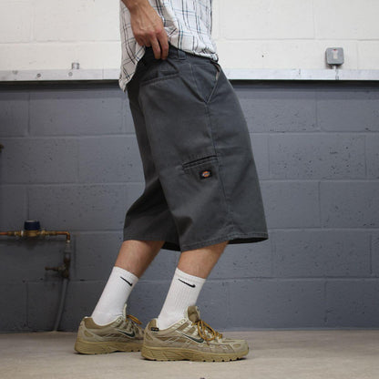 Dickies baggy carpenter shorts grey Chino style skater shorts long wide leg festival