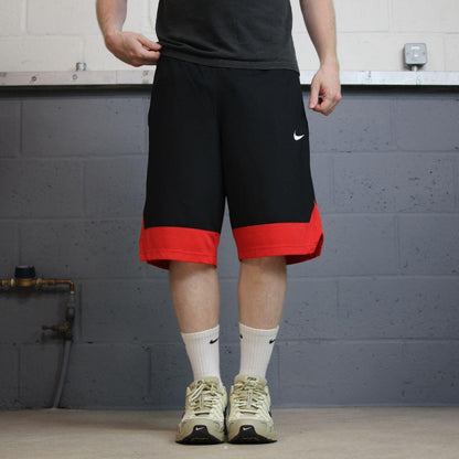 Nike sports shorts y2k black red Dri-Fit comfy floaty summer gym shorts