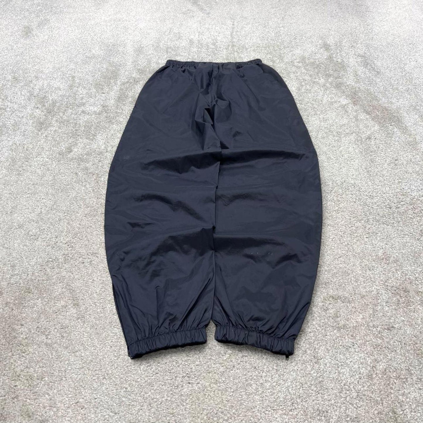 Vintage y2k Puma tracksuit bottoms navy Loose embroidered track pants ankle zips