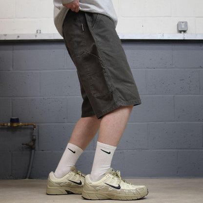 Baggy carpenter shorts workwear grey Wolverine skater style summer festival cargo jorts