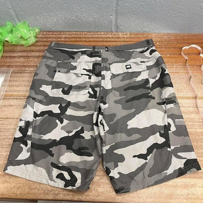 Y2K Camo cargo shorts W38 Eckō Unltd Loose hip hop cargo shorts