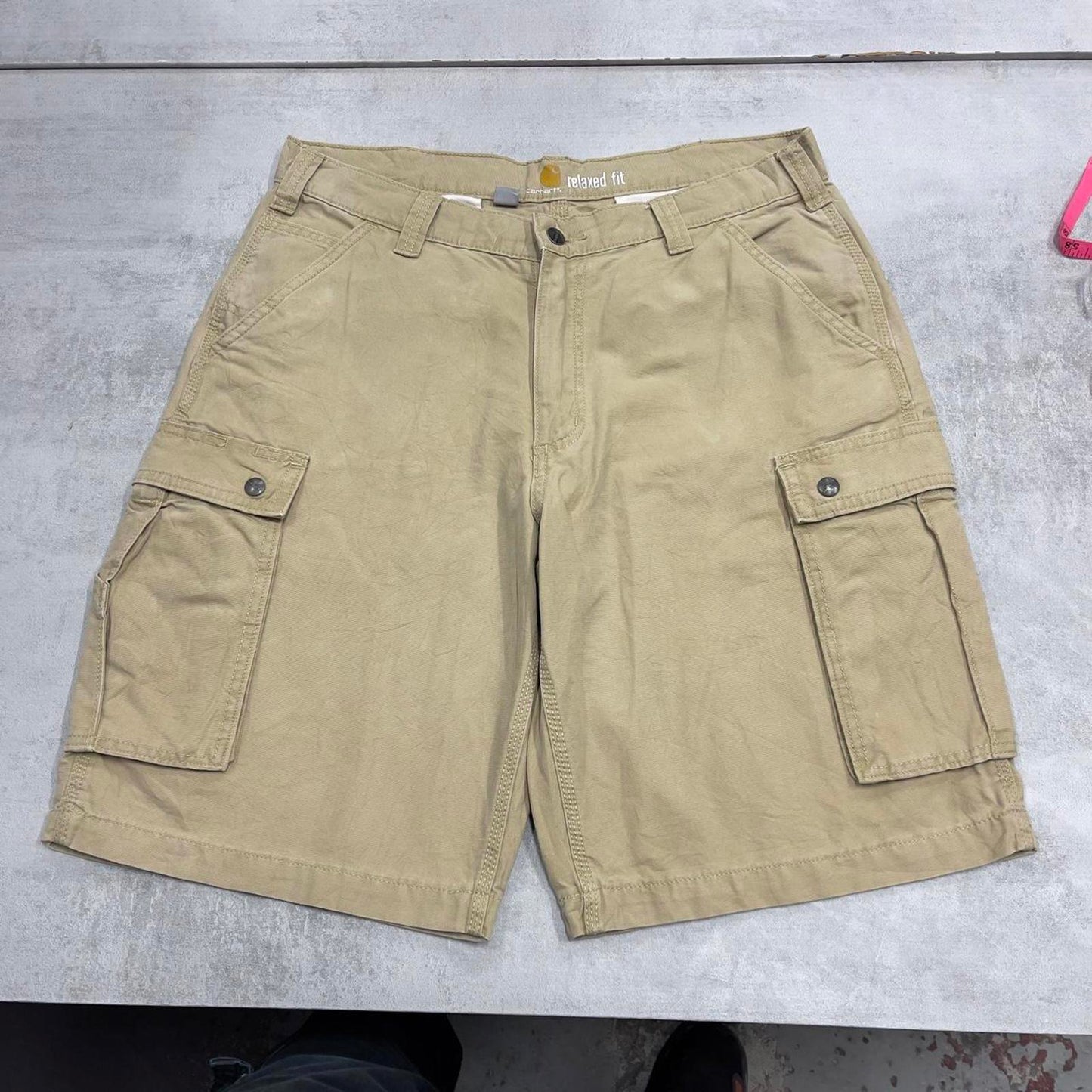 Carhartt cargo shorts W36