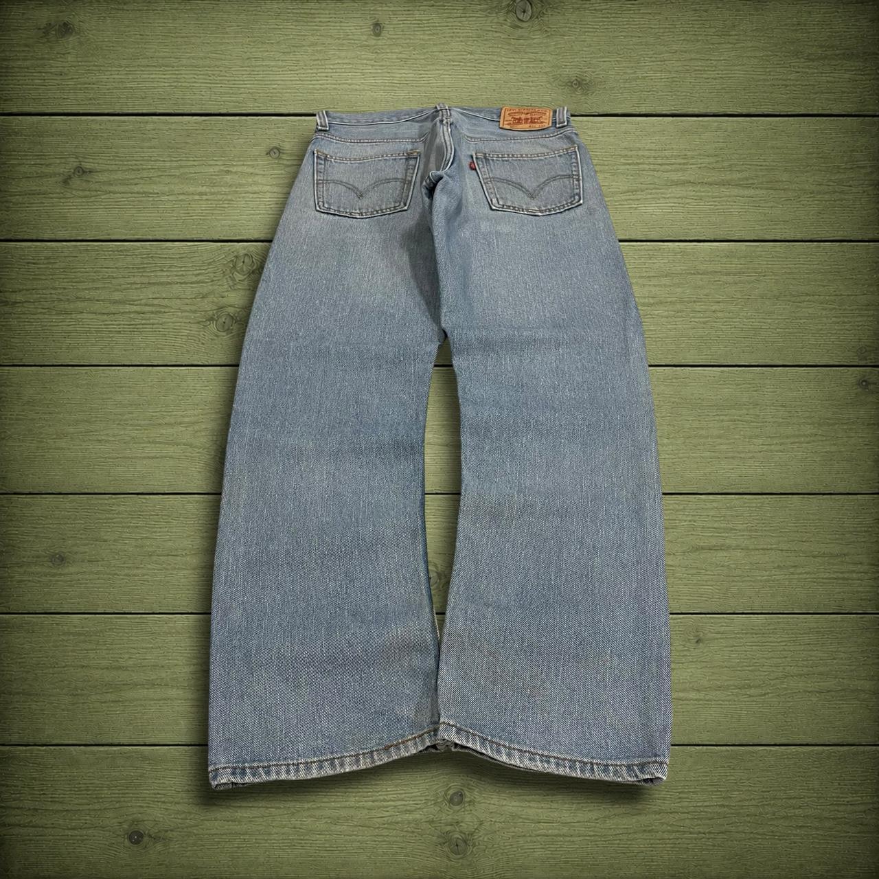 Y2K Levi’s 505 jeans W32L32 straight leg washed blue Straight fit 5 pocket pants belt loops red tab