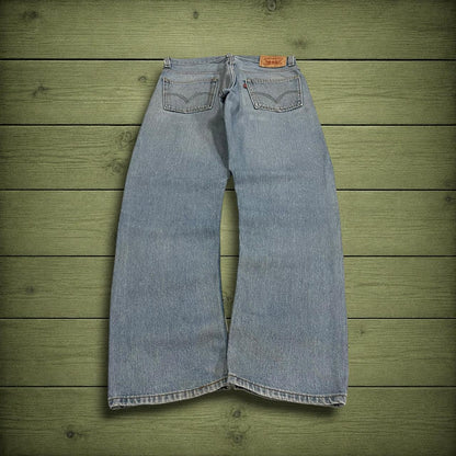 Y2K Levi’s 505 jeans W32L32 straight leg washed blue Straight fit 5 pocket pants belt loops red tab