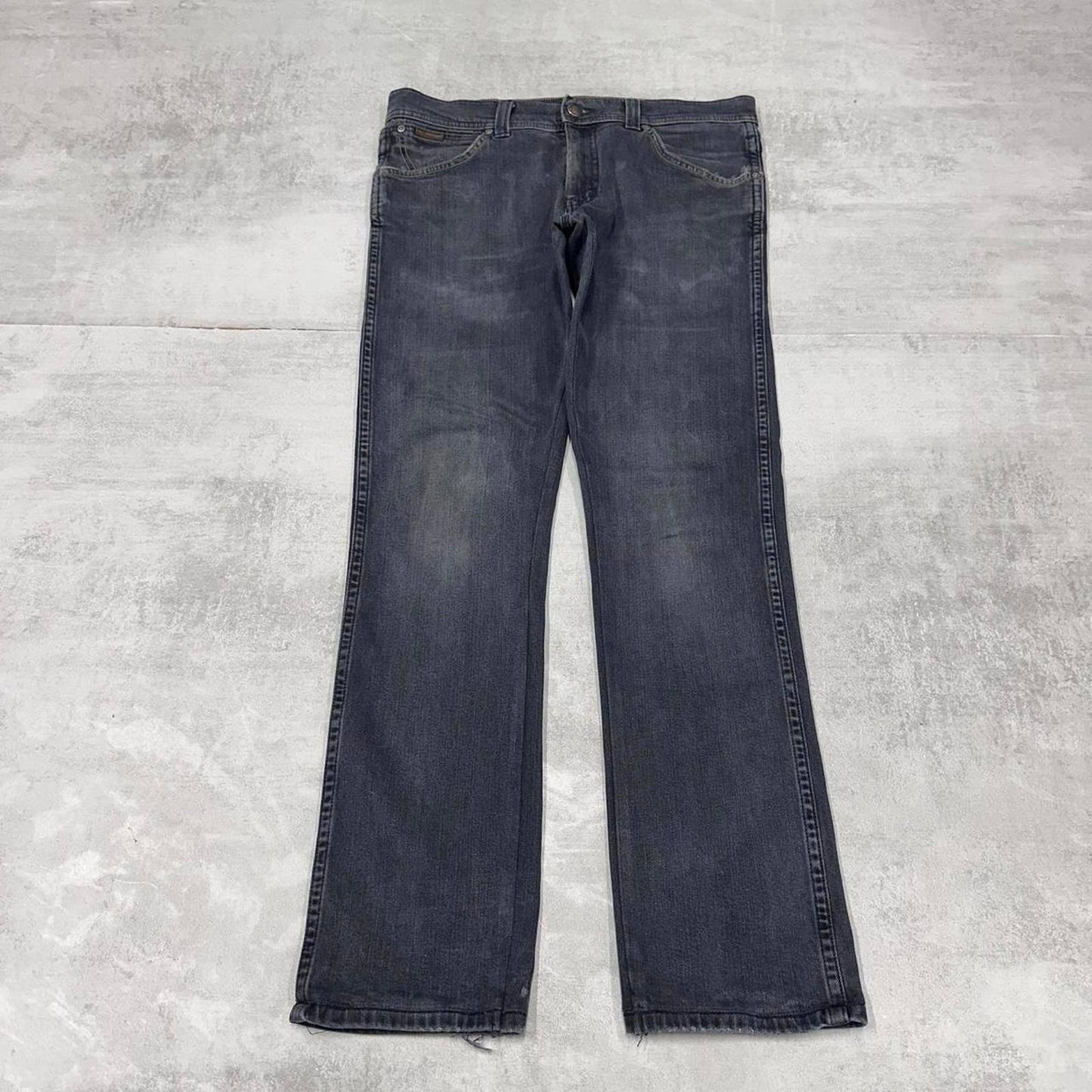 Y2K Wrangler jeans W32 L30 Faded black denim pants