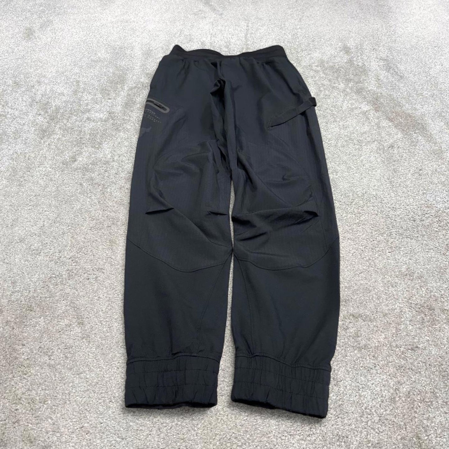 00s Under Armour tracksuit bottoms y2k small black joggers print logos gym wear trackies