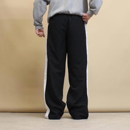 Black Nike tracksuit bottoms L loose y2k track pants embroidered logo