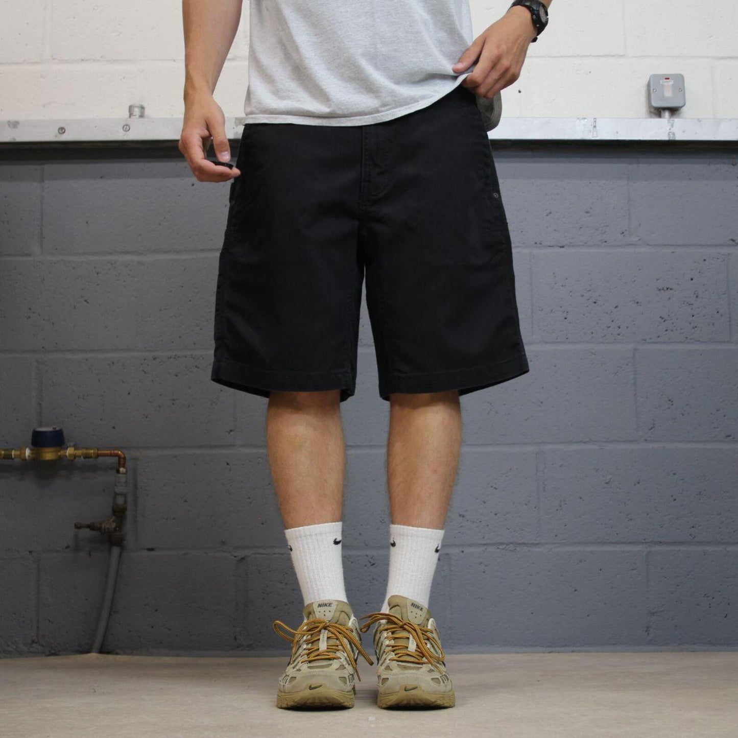 Ariat carpenter shorts loose canvas black Low rise Rebar workwear cargo jorts