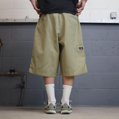 Dickies extra baggy carpenter shorts khaki Chino style skater shorts long wide leg festival