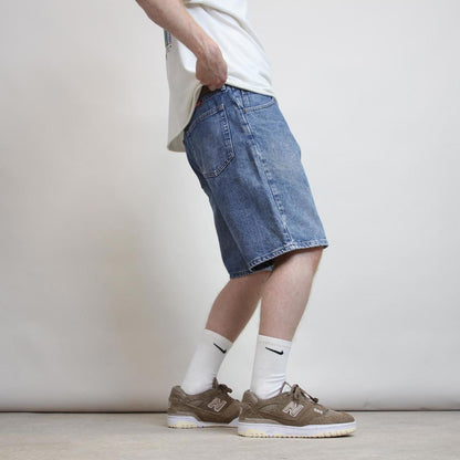 Loose Wrangler jorts W34