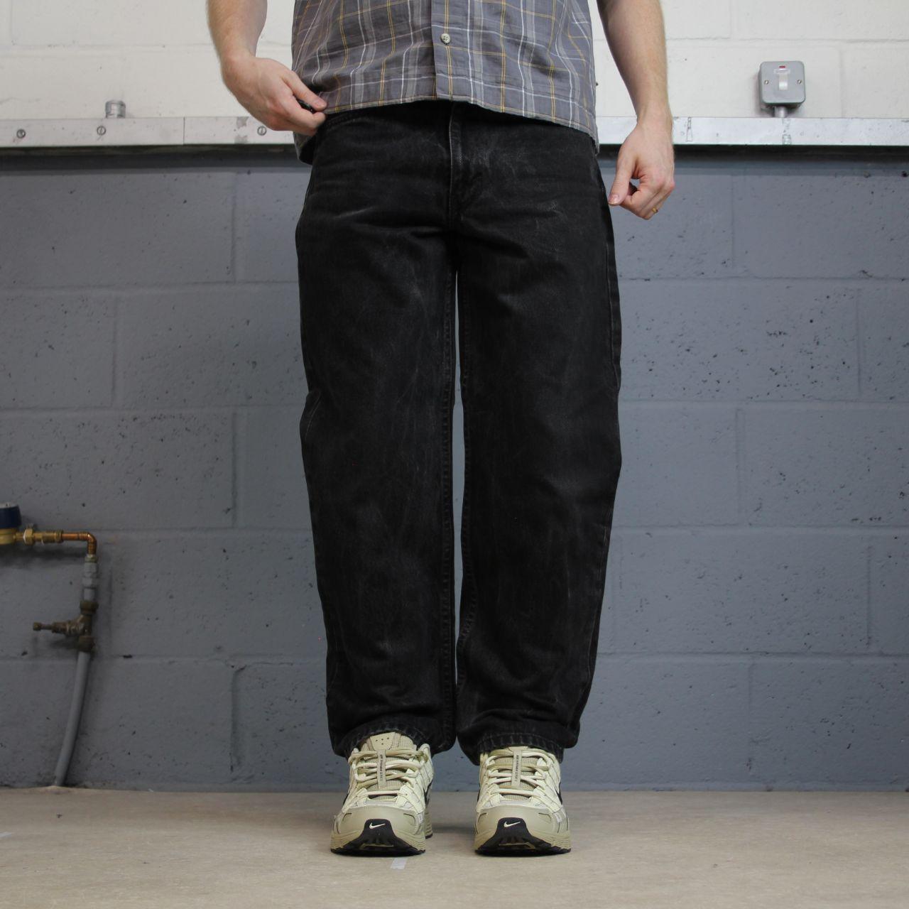 Black Levi’s 550 jeans Y2K denim Levi’s straight leg 2000s style pants red tab logo