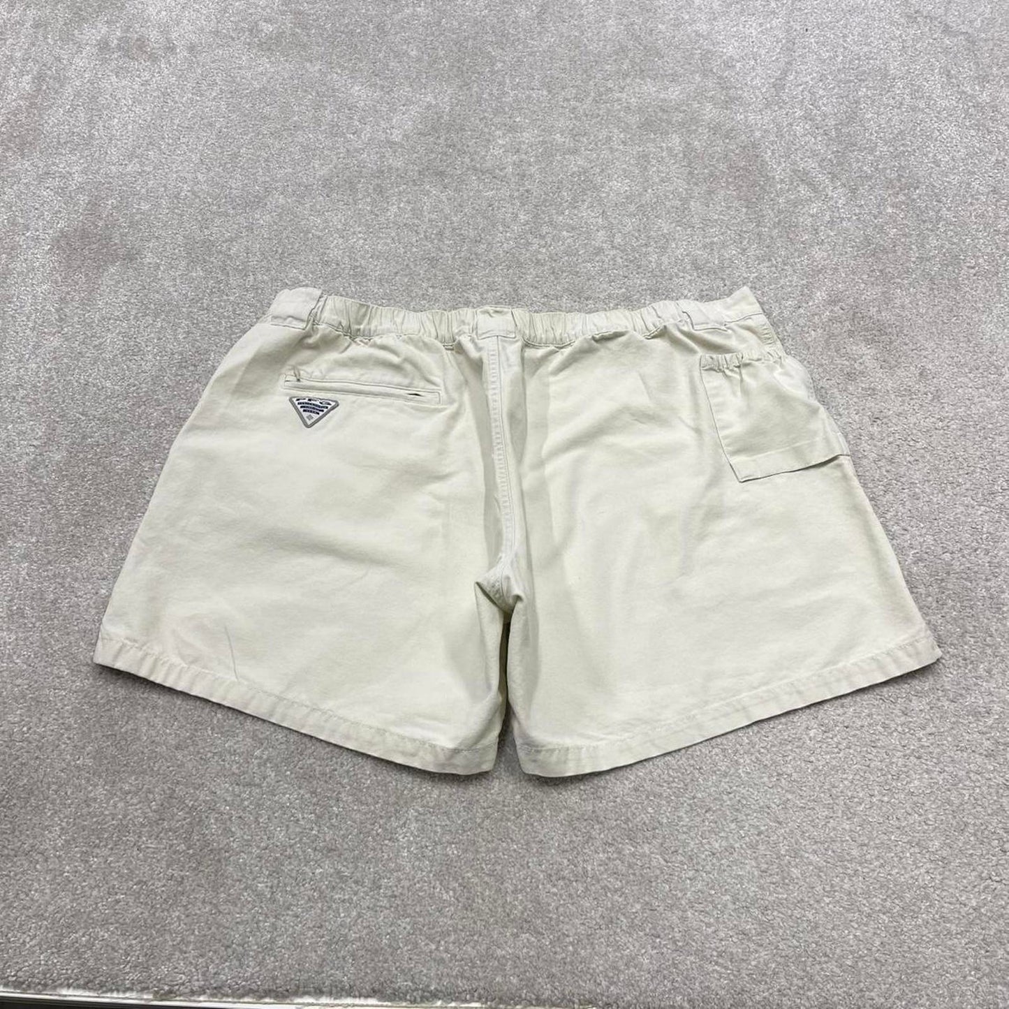 Y2k loose Columbia cargo shorts technical style cream Loose summer festival shorts