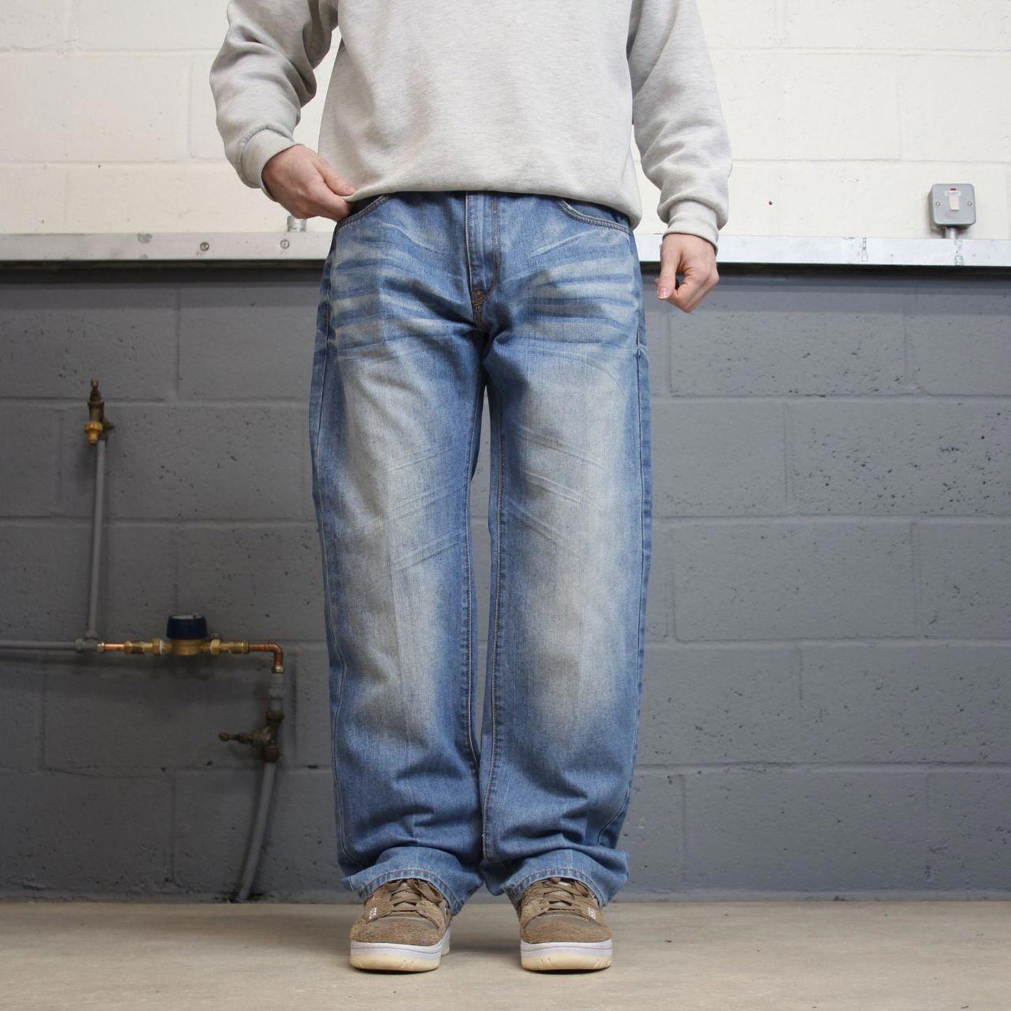 90s y2k Rocawear jeans embroidered W38L32 loose blue denim skate style hip hop pants