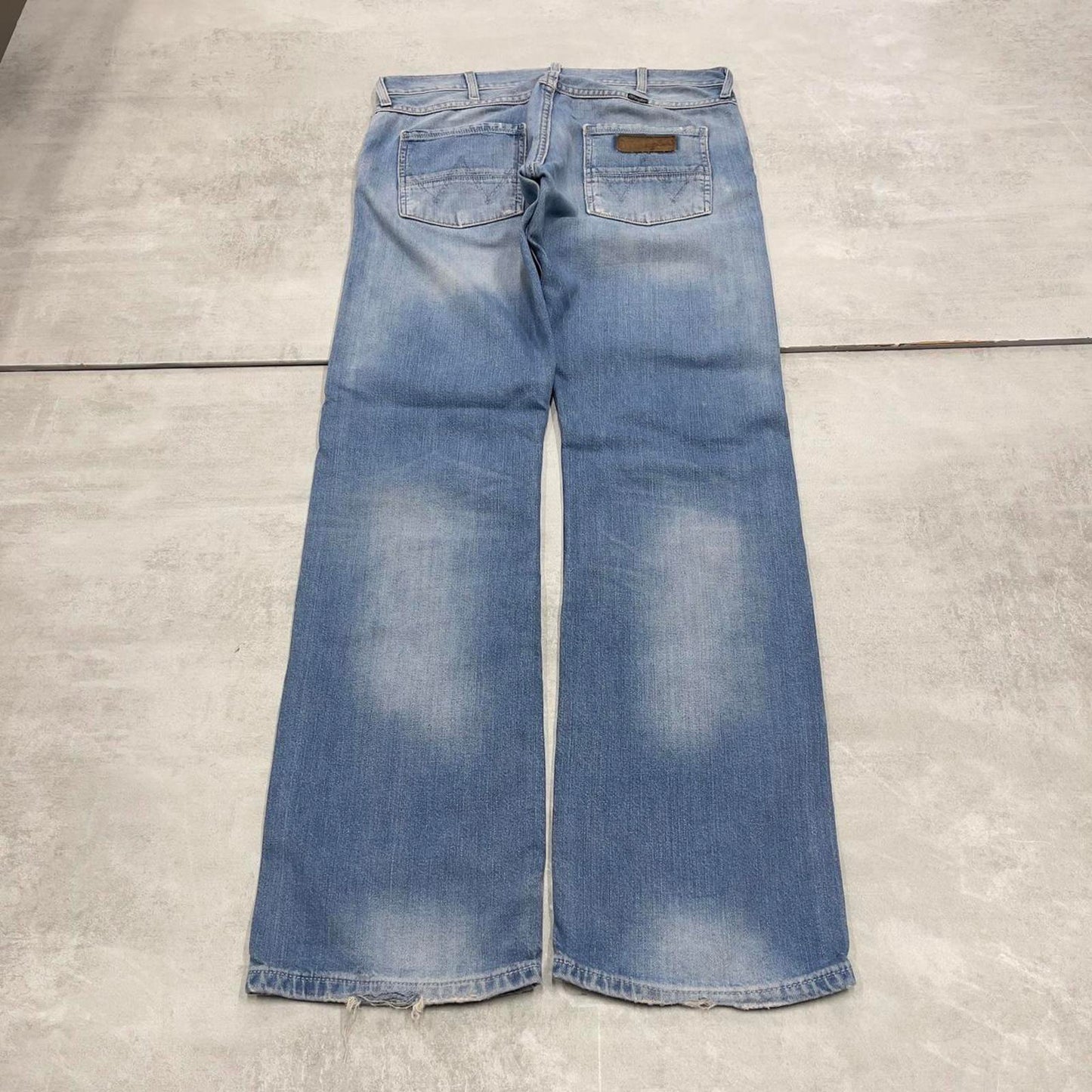 Vintage Wrangler jeans W33L34 mens blue straight leg denim y2k jeans