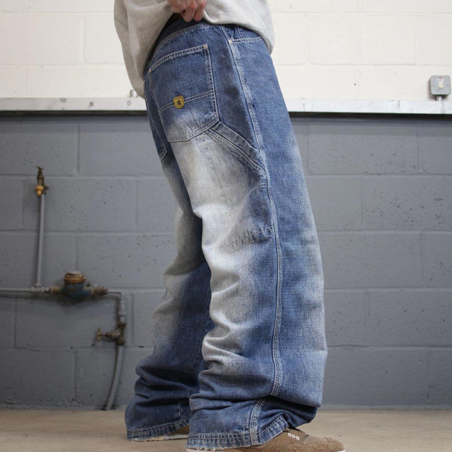 90s baggy carpenter skate jeans W34L34 PJ Mark blue wide leg denim 90s style skater pants casual