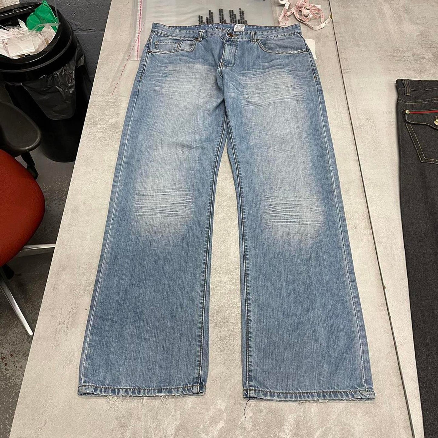 Embroidered Rocawear jeans W38 L34