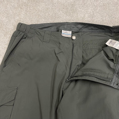 Columbia Convertible technical hiking pants y2k green Omni-shade trouser shorts with zip of legs