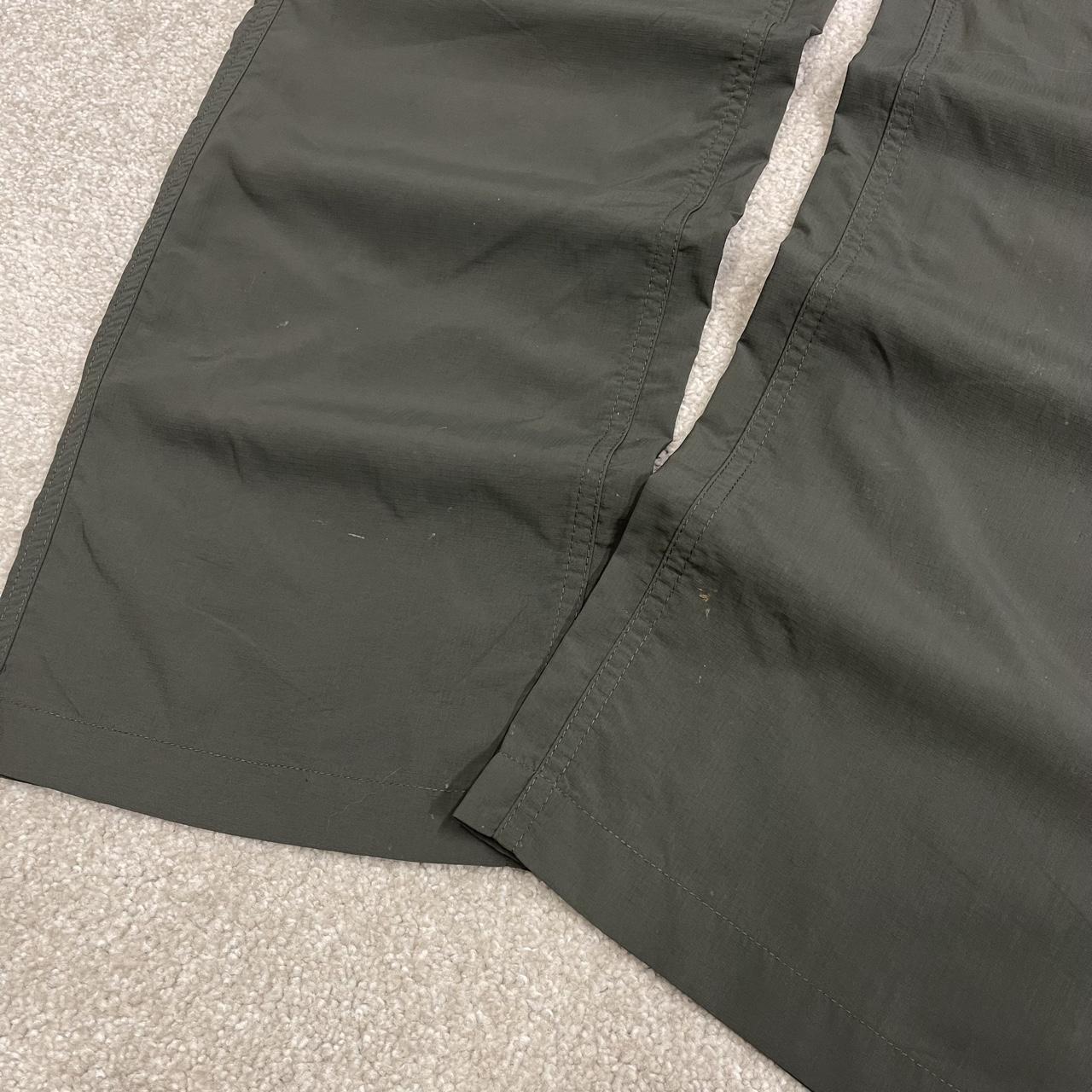 Columbia Convertible technical hiking pants y2k green Omni-shade trouser shorts with zip of legs