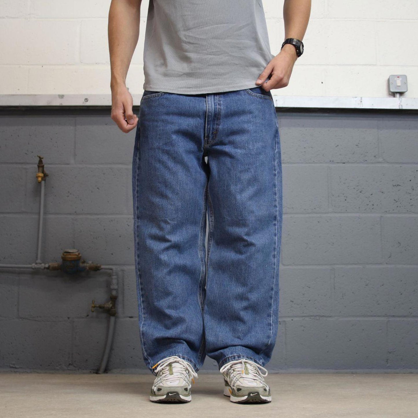 Baggy Levis 550 jeans W38 L29 blue loose 90s relaxed style skater jeans red tab logo