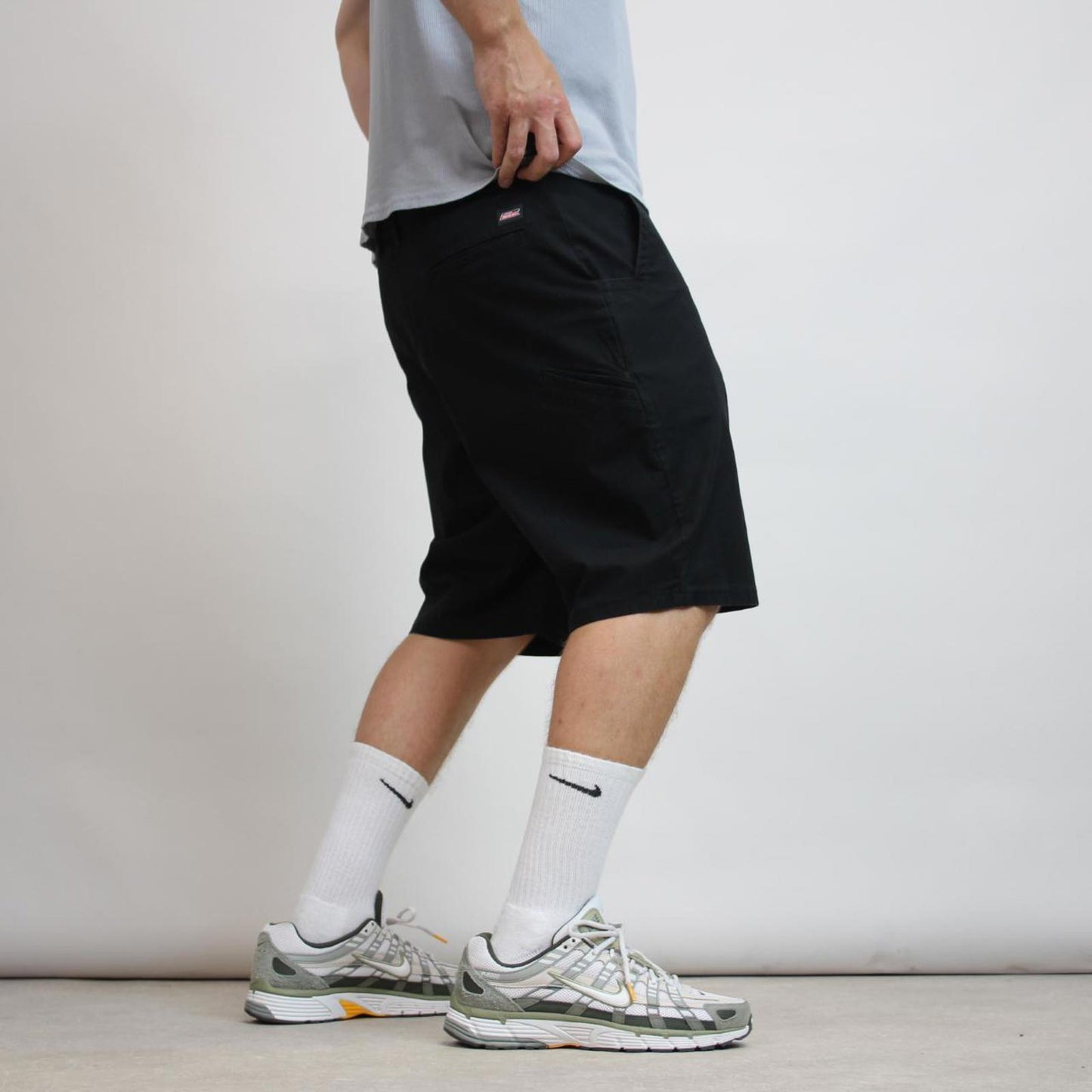 Black Dickies carpenter shorts W38