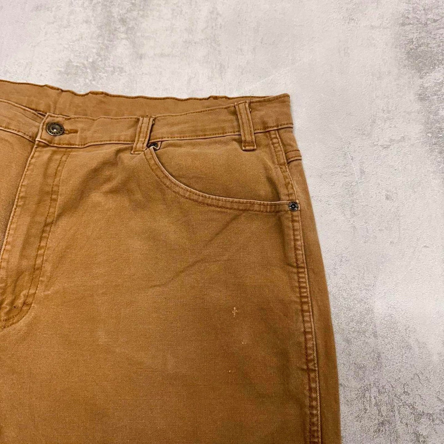 Tan Dickies carpenter shorts W38