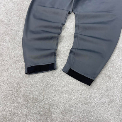 Nike Trackies XL Grey y2k 00s style loose leg joggers print logo fleece lined