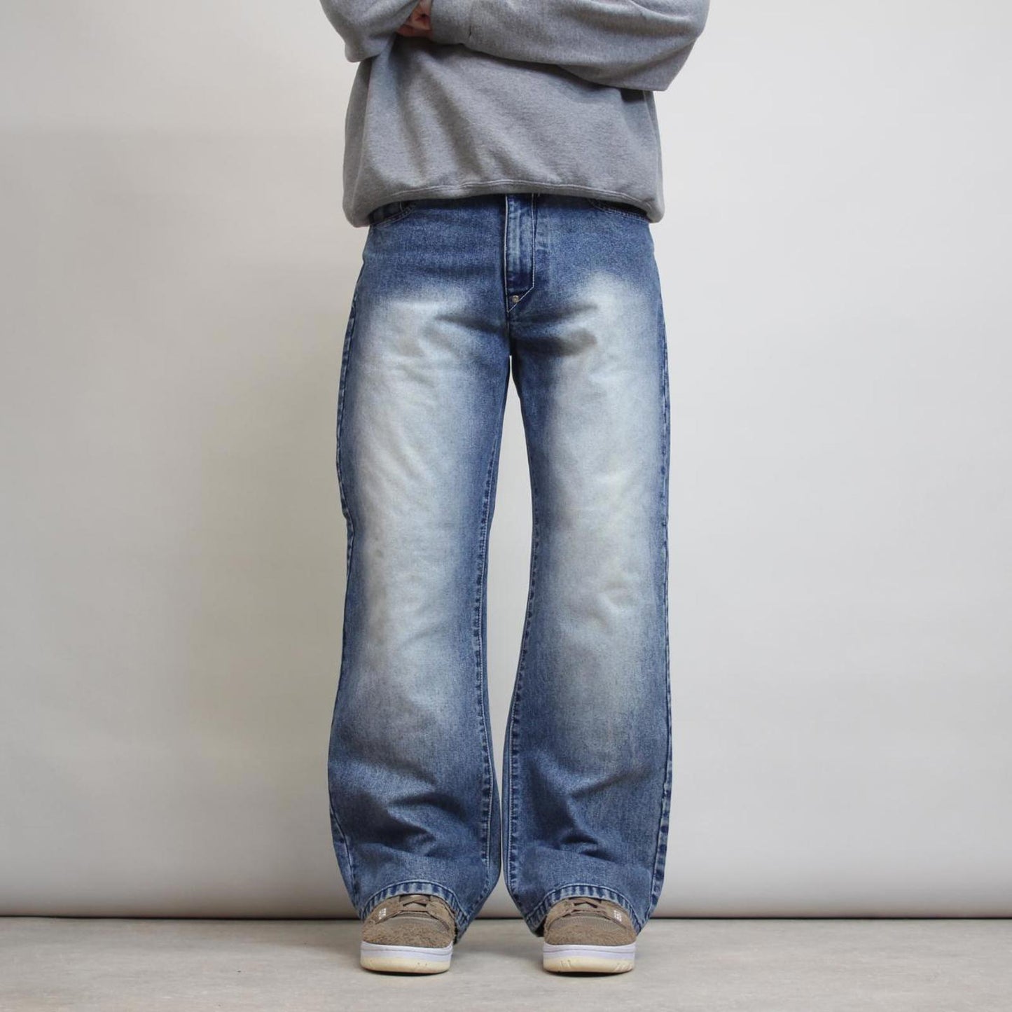 Akademiks jeans W32 L30 blue denim 90s style skater jeans