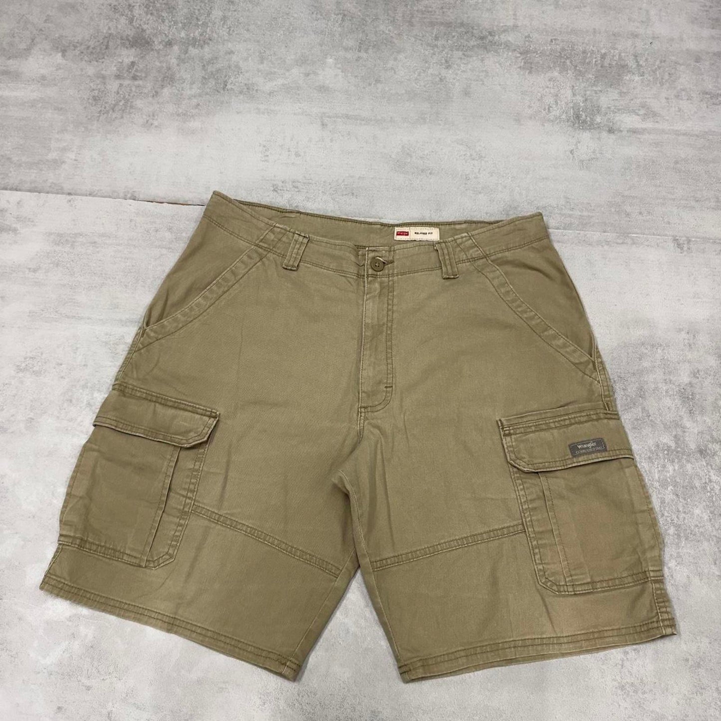 Mens Baggy Wrangler Cargo Shorts W36