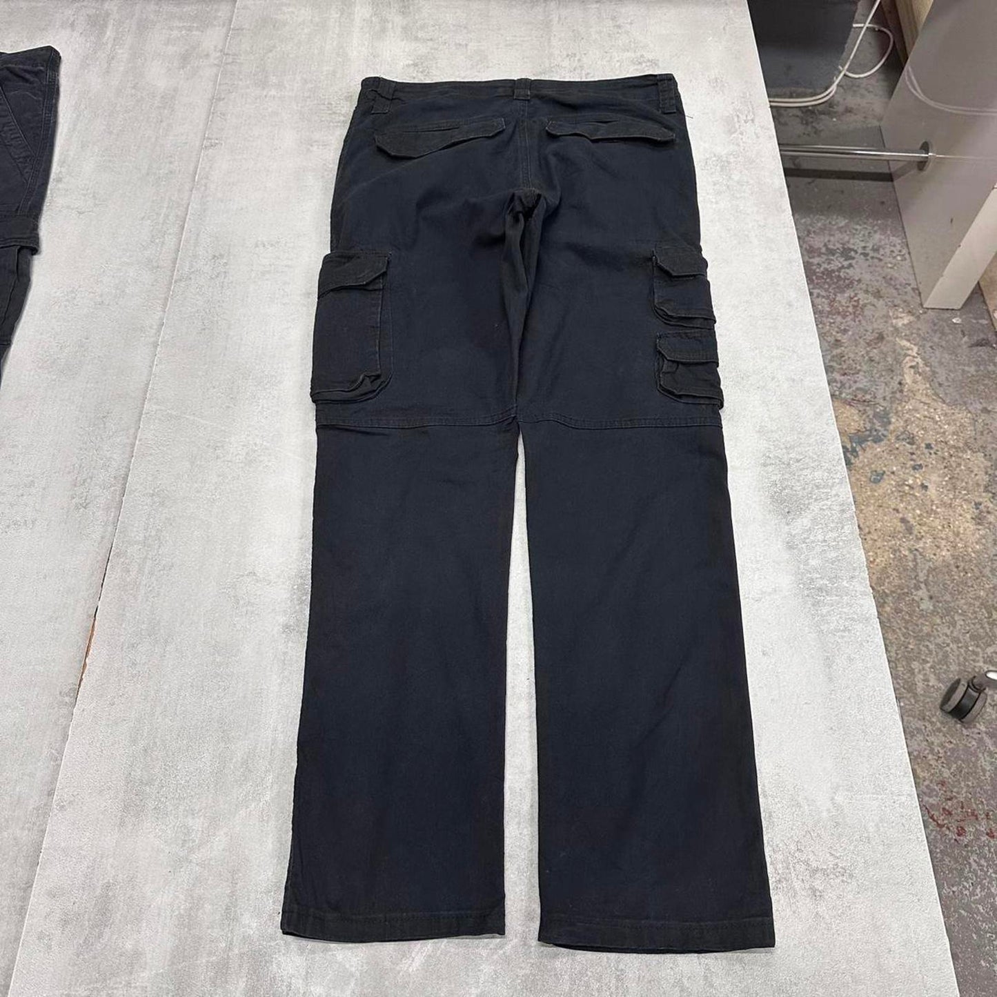 Wrangler cargo pants W32 L32 Regular taper fit cargo skate pants