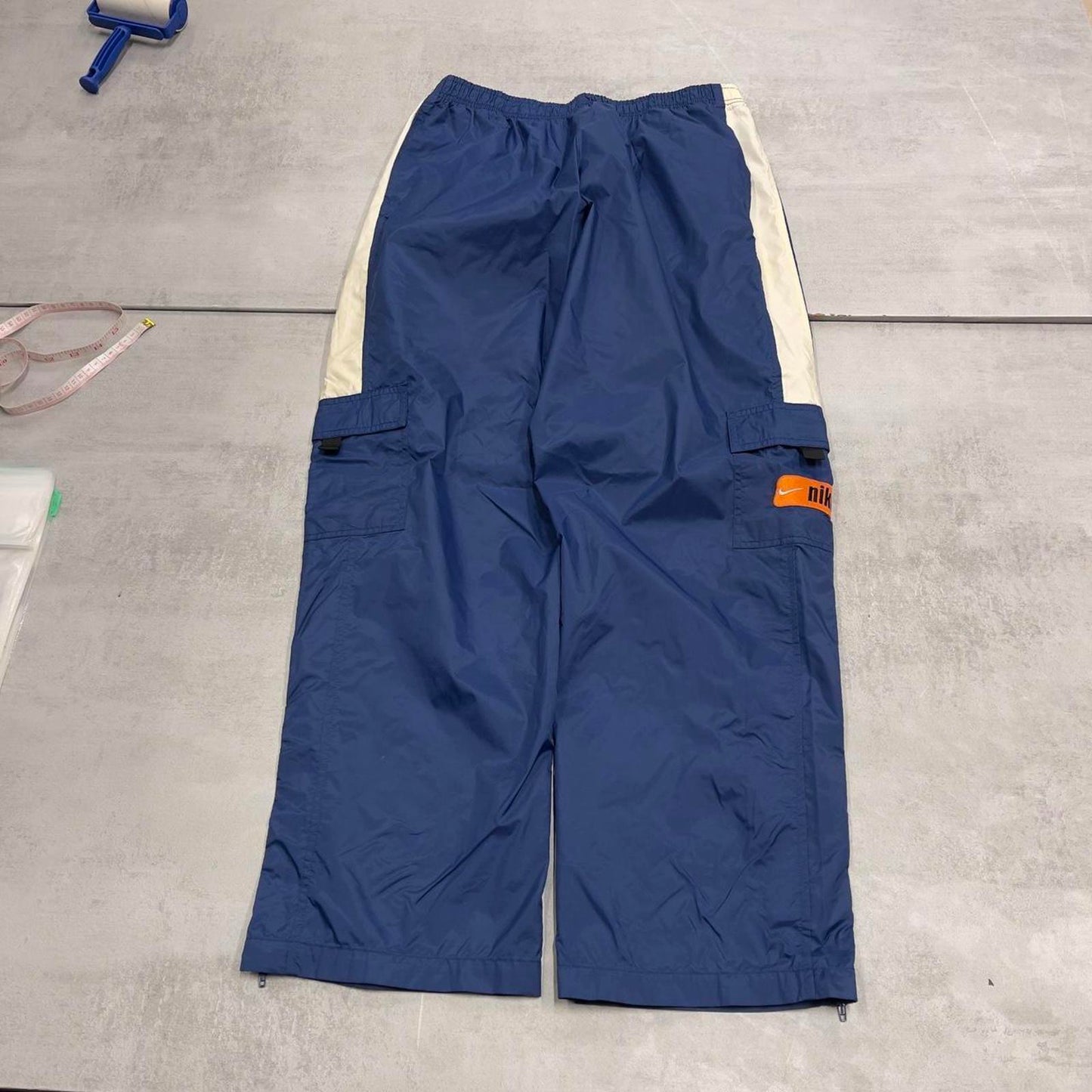 Blue Nike tracksuit bottoms XL (18-20)