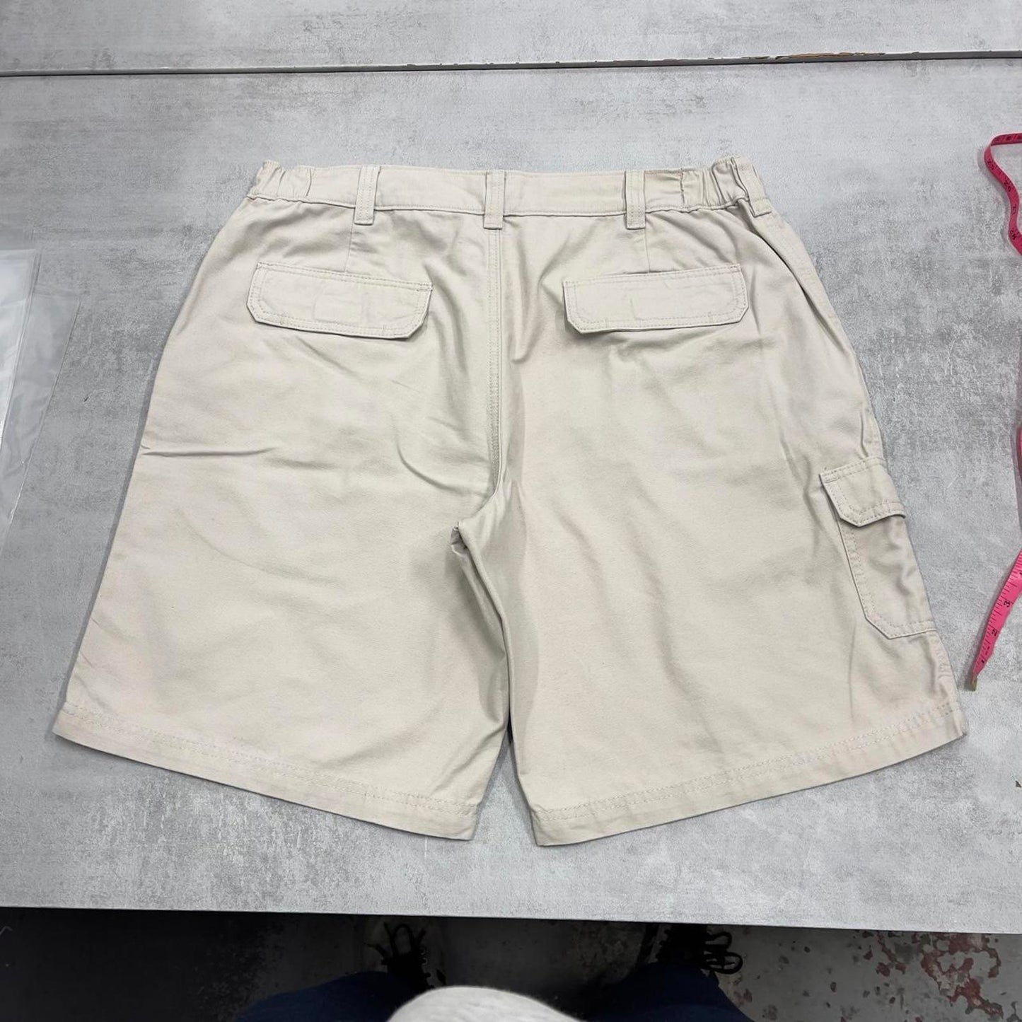 Mens baggy cargo shorts W36