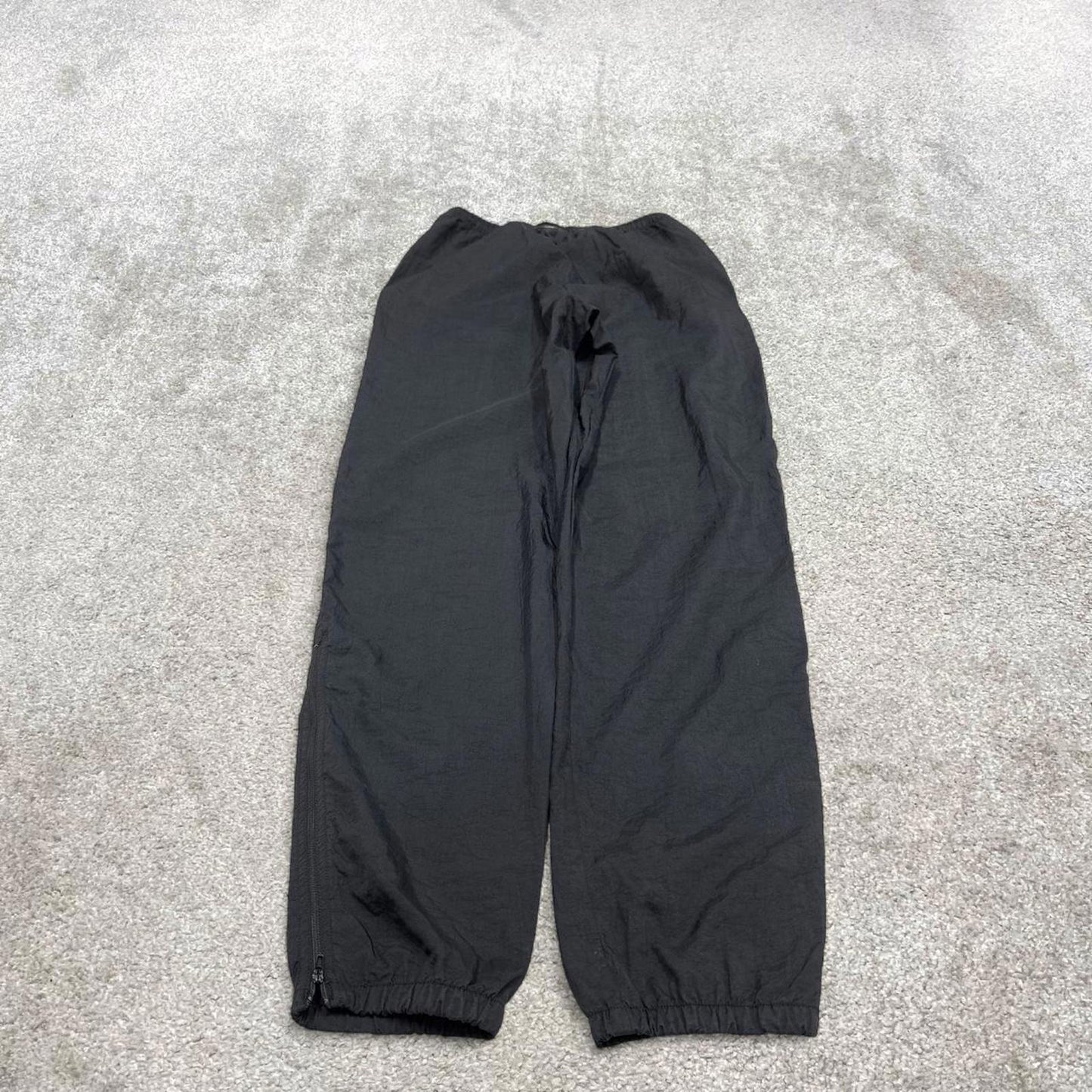 Black Nike trackies S 6-8 loose y2k floaty leg joggers embroidered logo