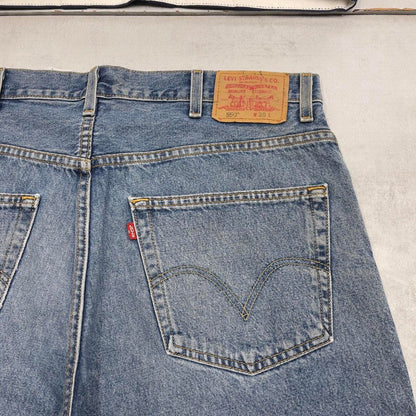 Mens Levi’s denim shorts W38