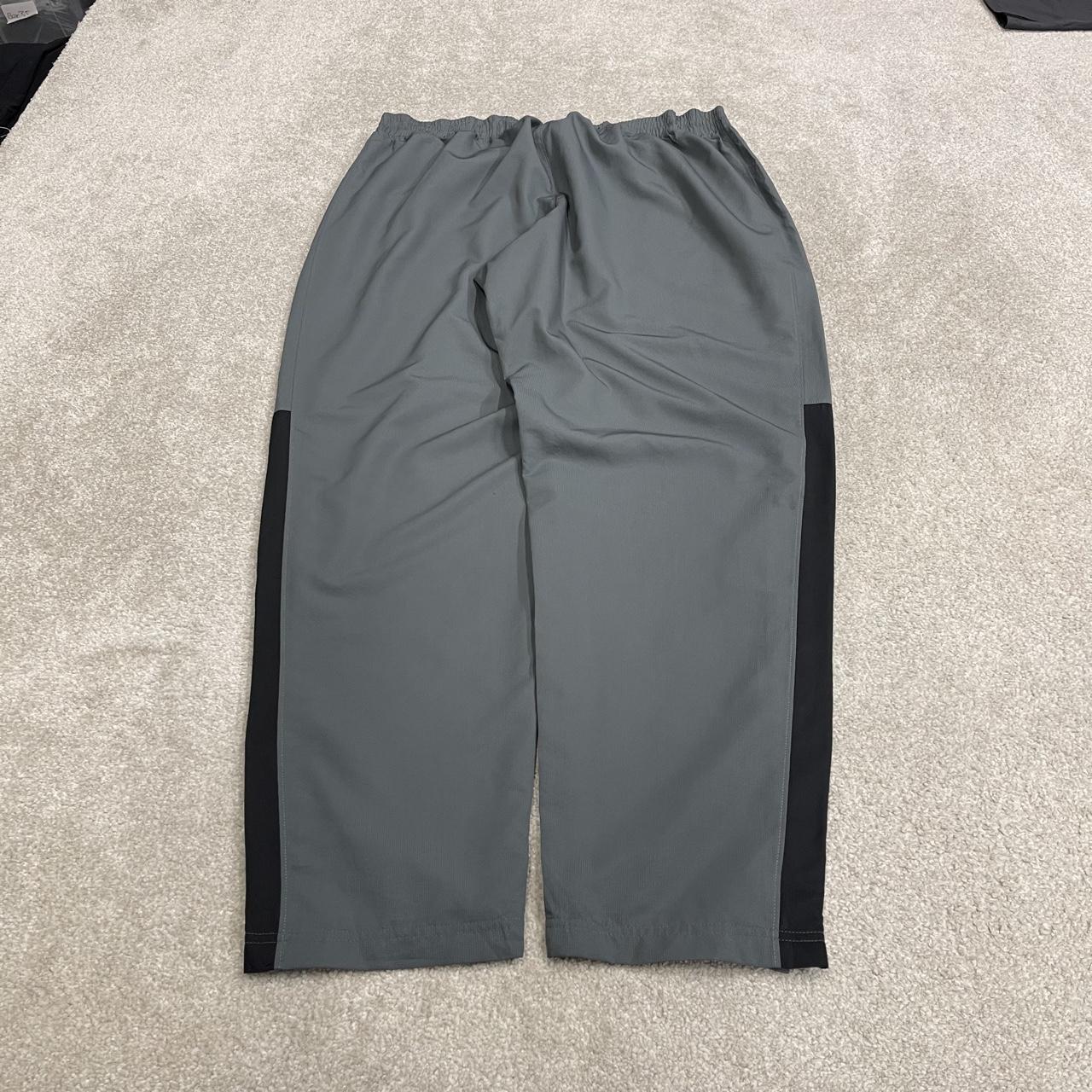 Y2K Under Armour tracksuit bottoms grey Loose lightweight floaty track pants
