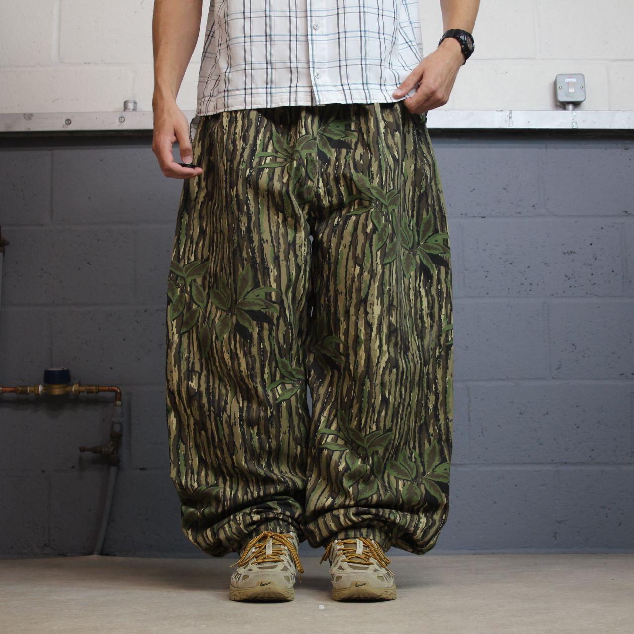Vintage goretex waterproof baggy pants y2k khaki Cabelas Realtree camo wide leg adjustable trousers