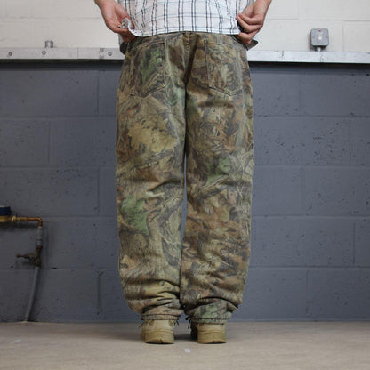 Wrangler realtree camo fleece lined jeans Y2K khaki camouflage pattern hunting utility trousers