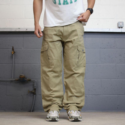 Wrangler cargo pants skater workwear W36L32 Khaki loose y2k carpenter trousers casual streetwear USA