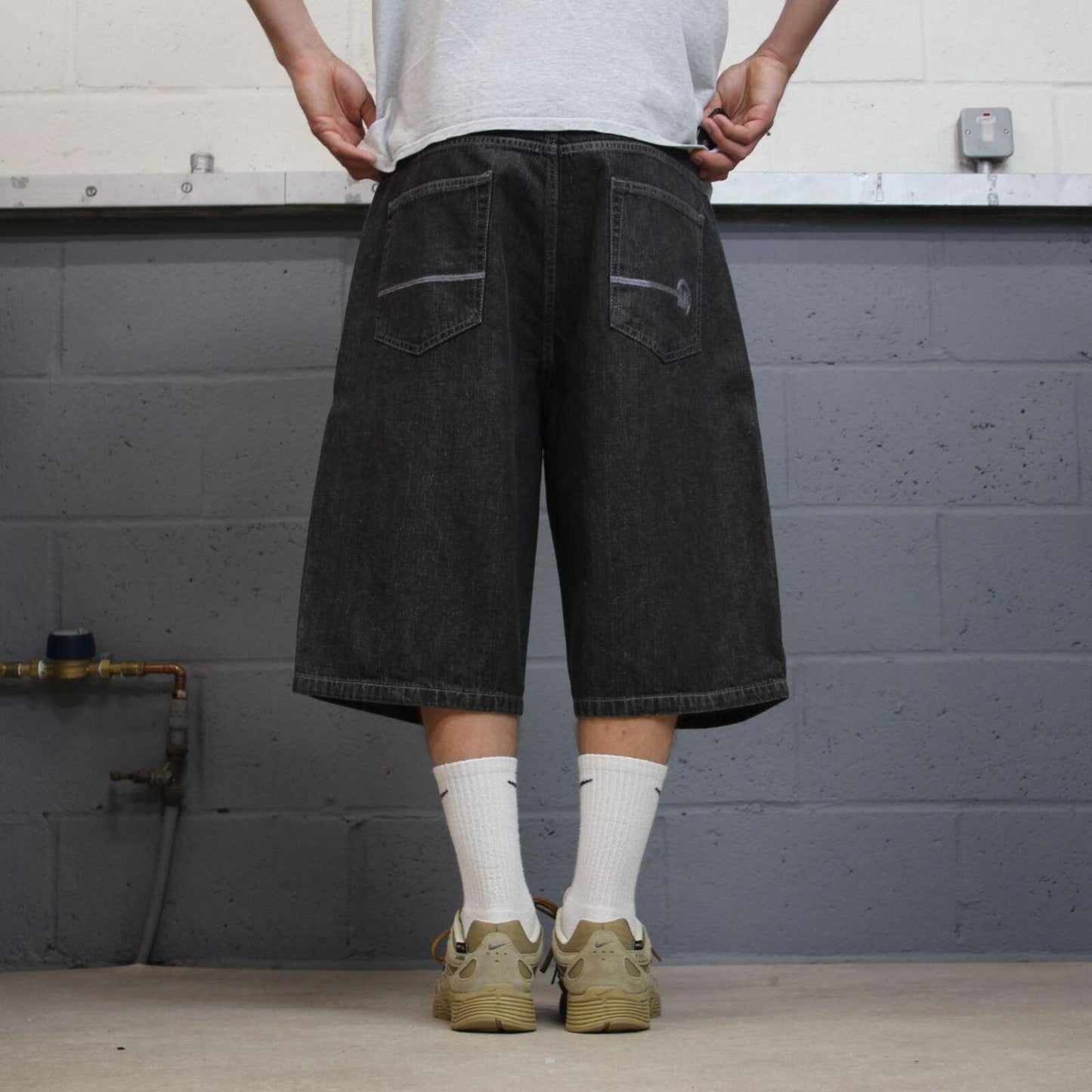 Mecca embroidered baggy denim shorts Y2K black Loose long leg skater style streetwear jorts