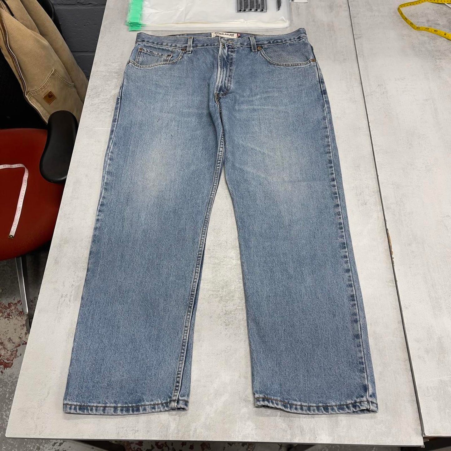 Blue Levi's jeans W38 L29