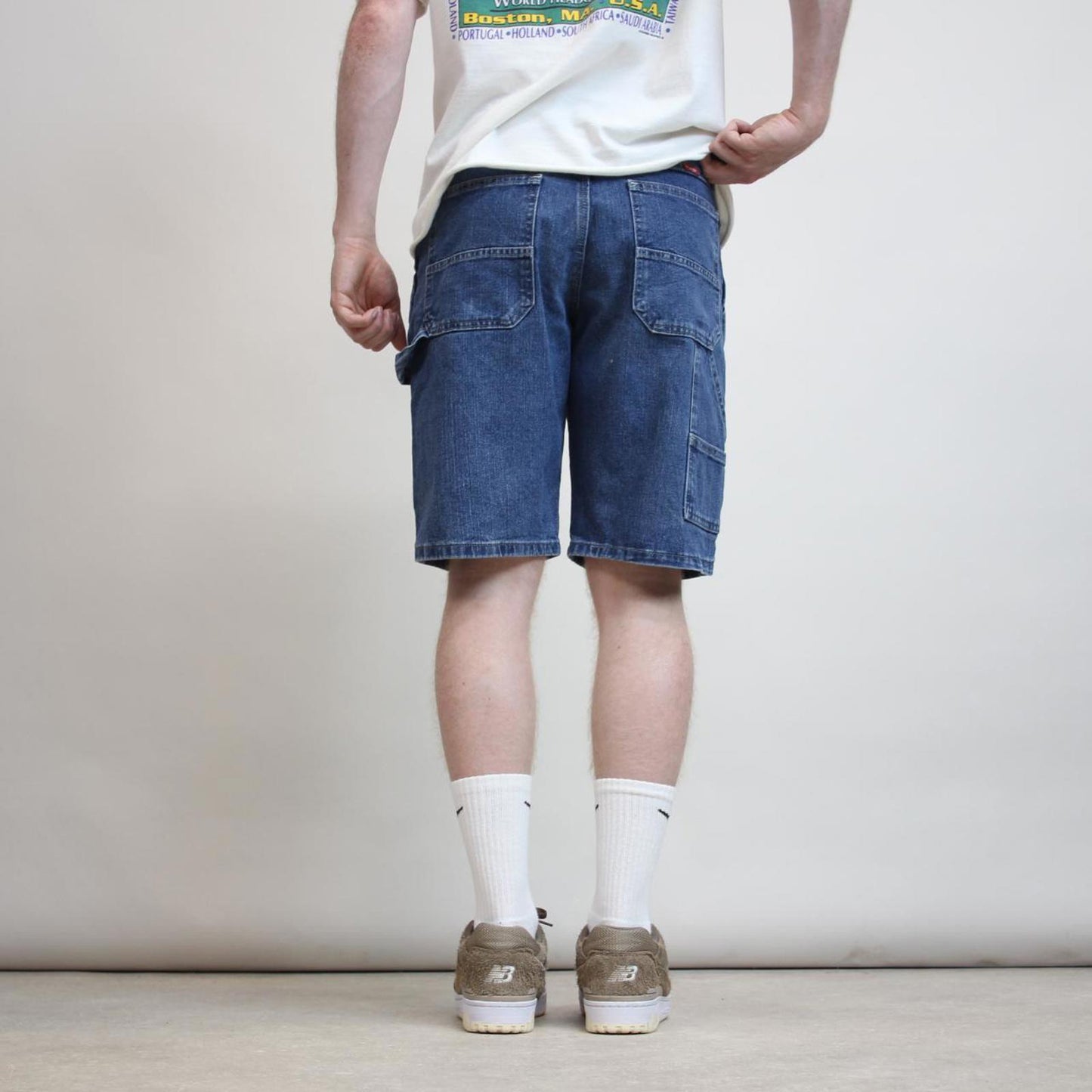 Mens Loose Wrangler carpenter jorts W30