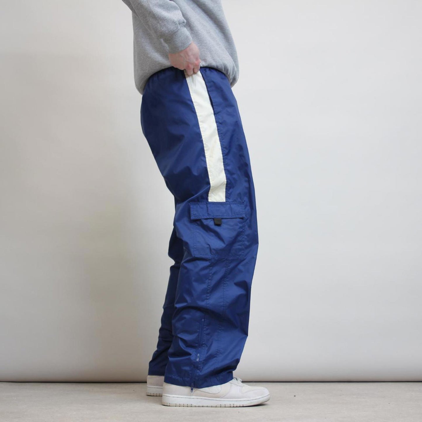 Blue Nike tracksuit bottoms XL (18-20)