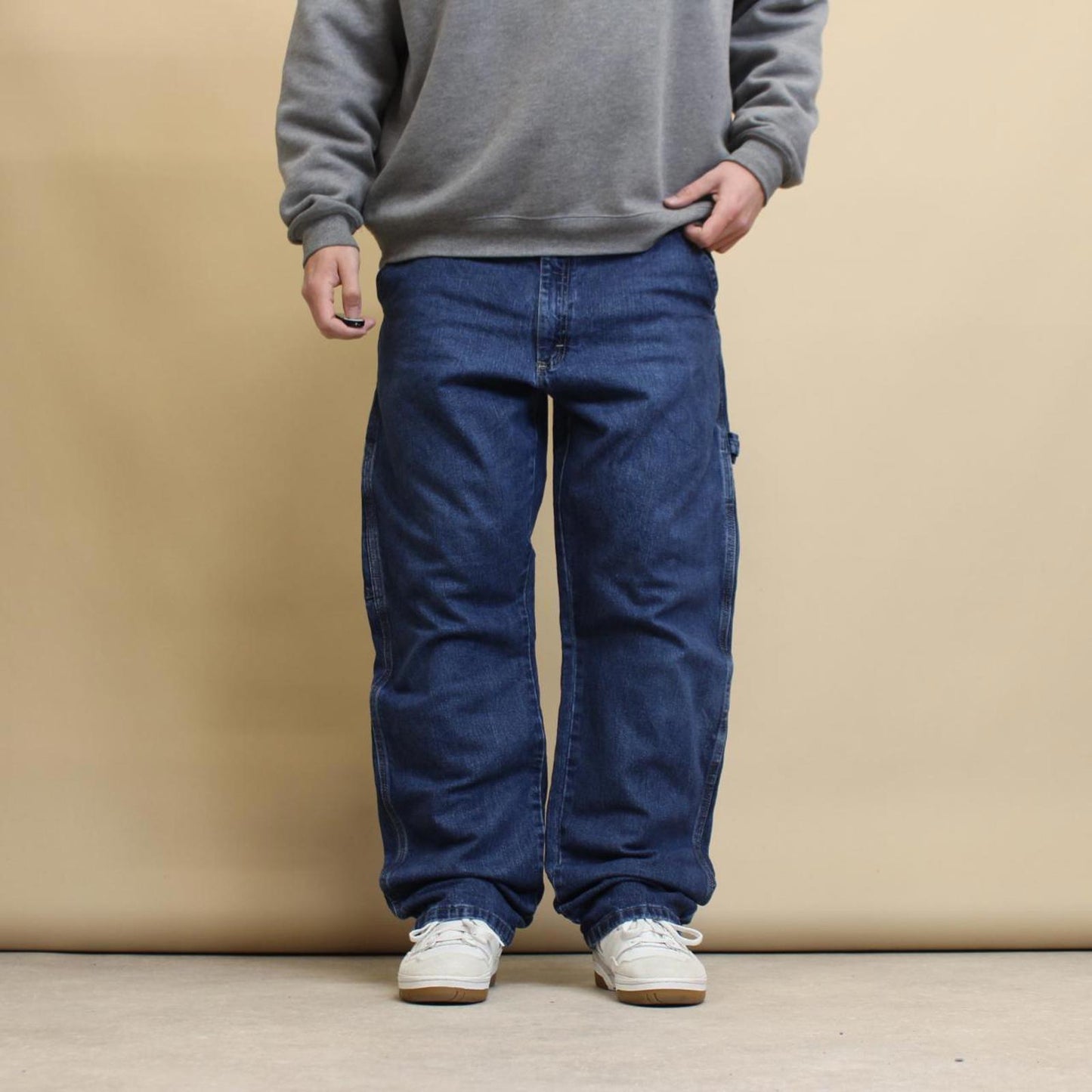 Blue loose Wrangler carpenter jeans W38 L32