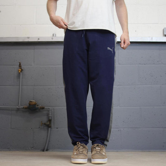 Y2k 00s Puma tracksuit bottoms Medium men's navy joggers loose gym track pants sporty trackies