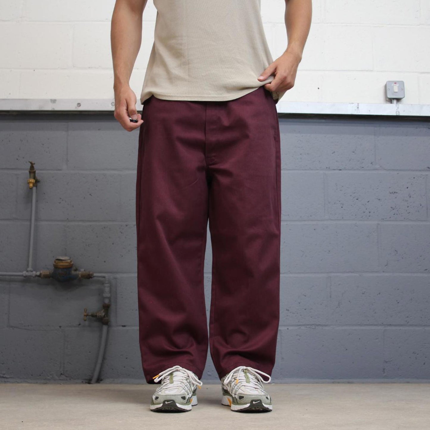 Burgundy Dickies chino style skate pants W40 L25