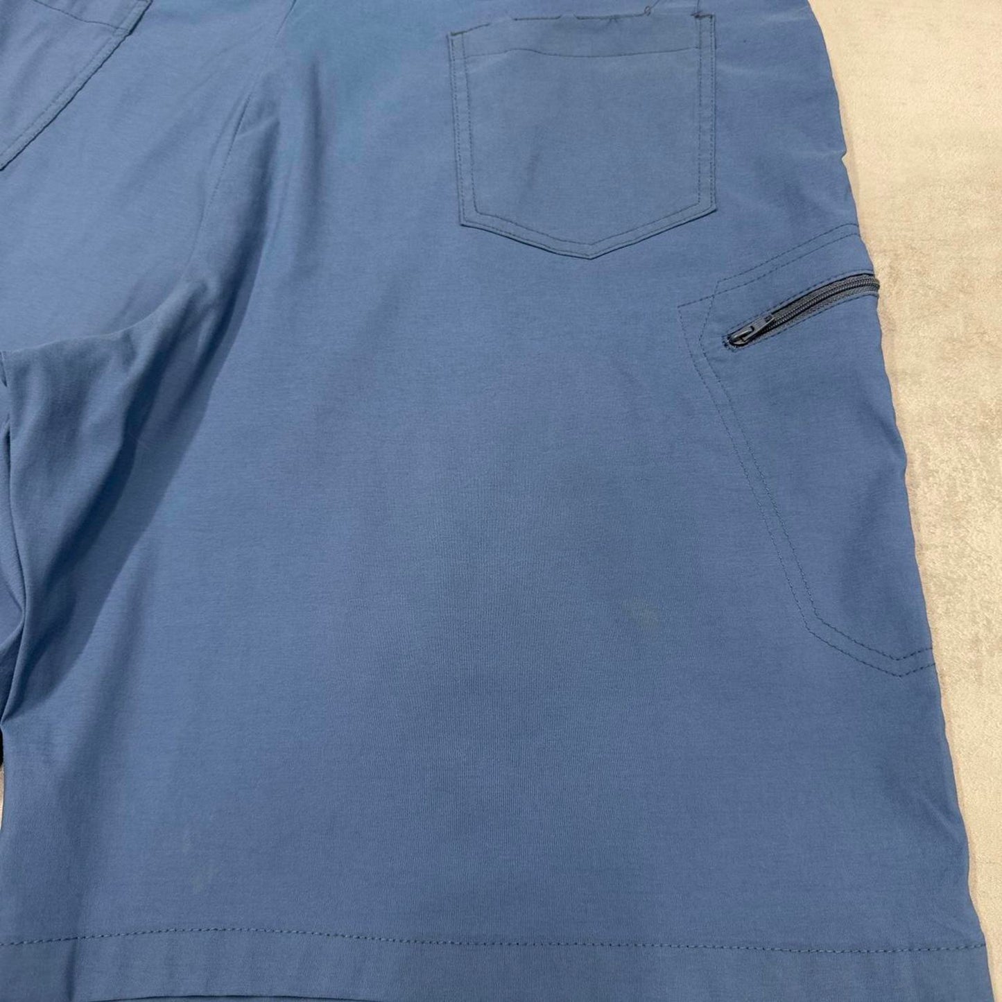 Mens Wrangler shorts W42