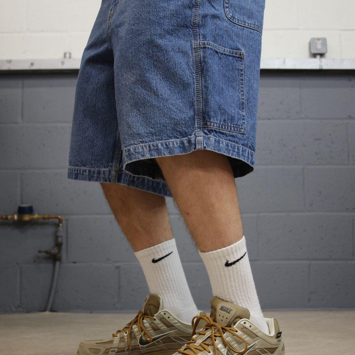 Baggy denim shorts carpenter blue Basic Editions skater style summer festival cargo jorts