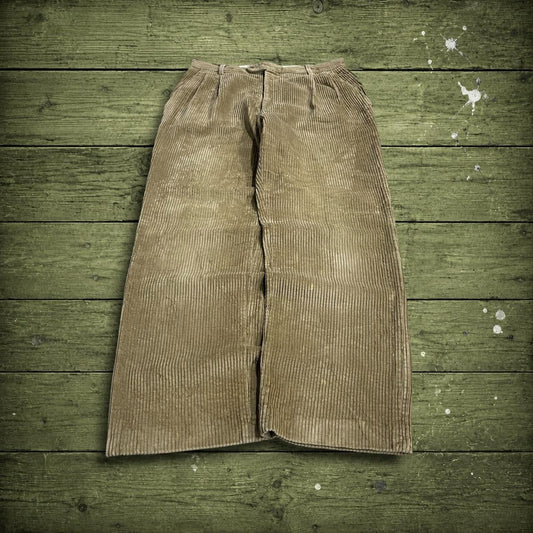 Vintage pleated corduroy pants khaki W29L29 Straight chunky jumbo cord trousers, belt loops